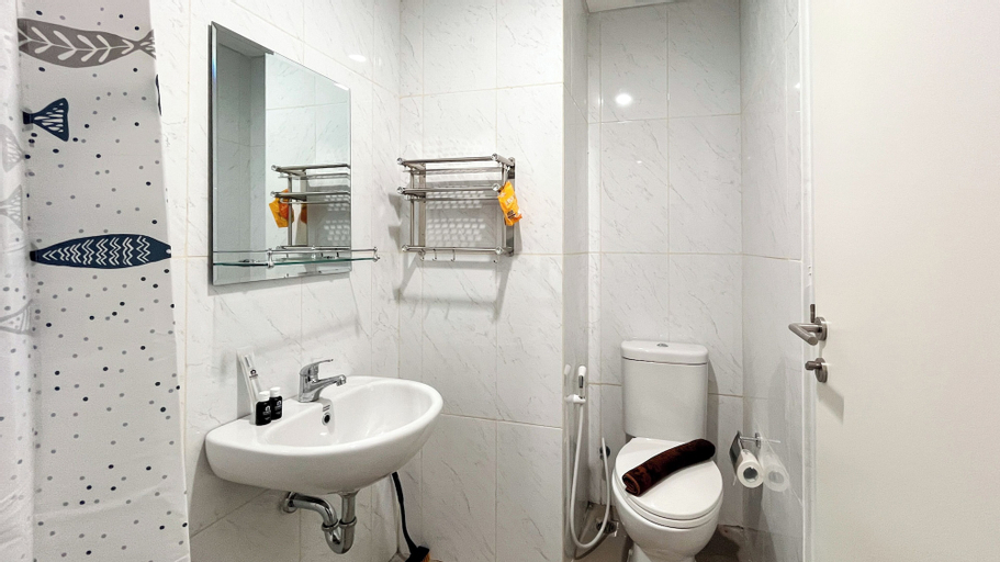 Bathroom 15