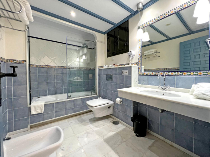 Bathroom 3, Itaca Sevilla Hotel , Sevilla