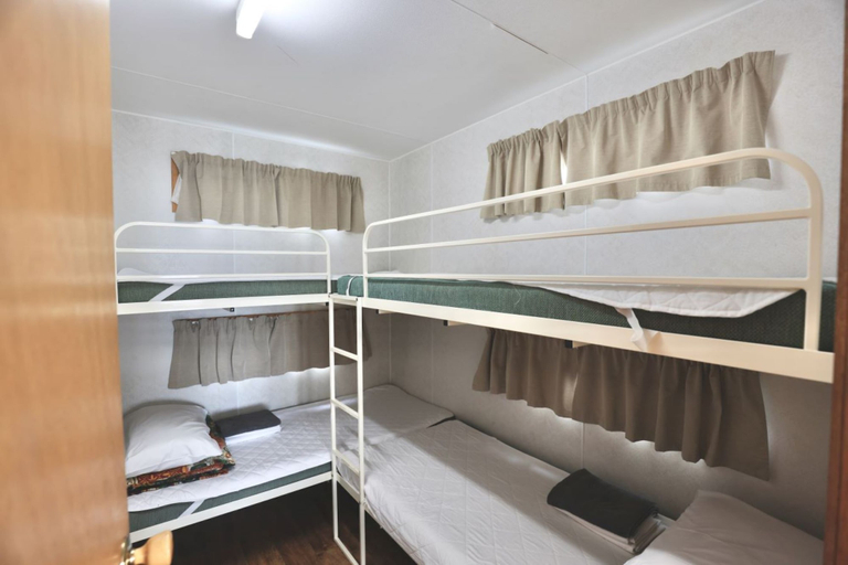 Bedroom 3, Sea Vu Caravan Park, Robe