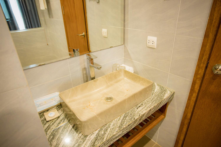 Bathroom 5, Wyndham Grand Vedana Ninh Binh Resort, Nho Quan