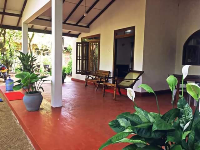 Others 2, Ossa home stay, Mihinthale