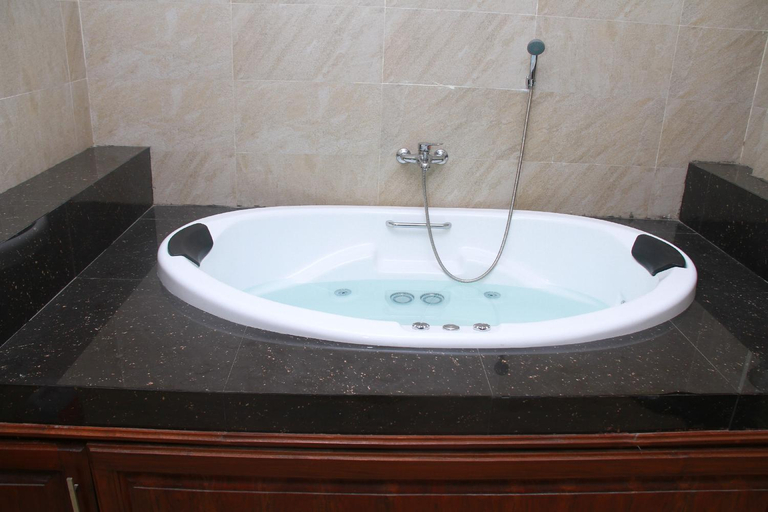 Bathroom 5, Sanu Lagoon Resorts&Spa, Tangalle