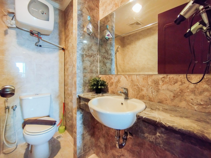 Bathroom 12