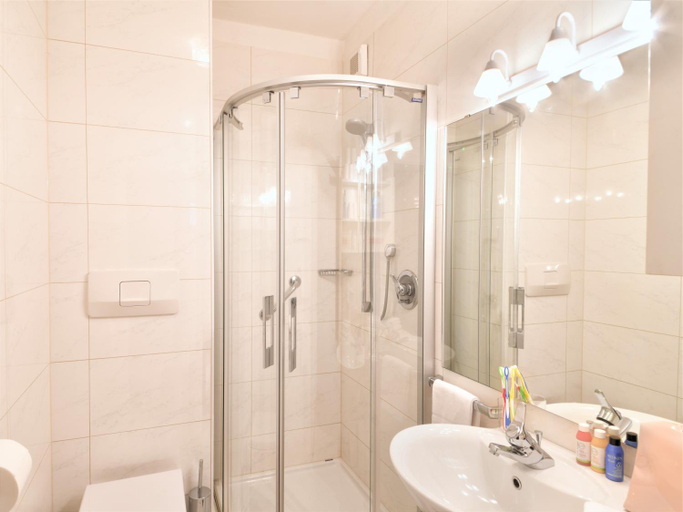 Bathroom 5, Appartements Villa Fortuna, Bolzano
