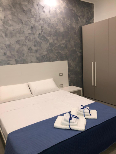 Others 5, 3 Rooms Chiaia, Napoli