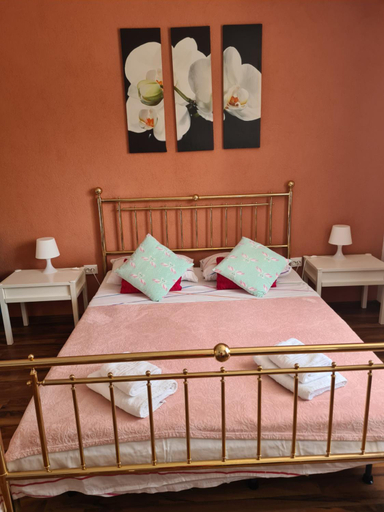 Others 4, Luca's studio 3 ,Close to Therme Bucharest, Airport Otopeni, Balotesti