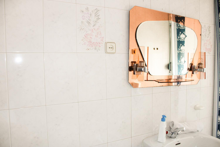 Bathroom 5, H Metropolitan Atocha, Madrid