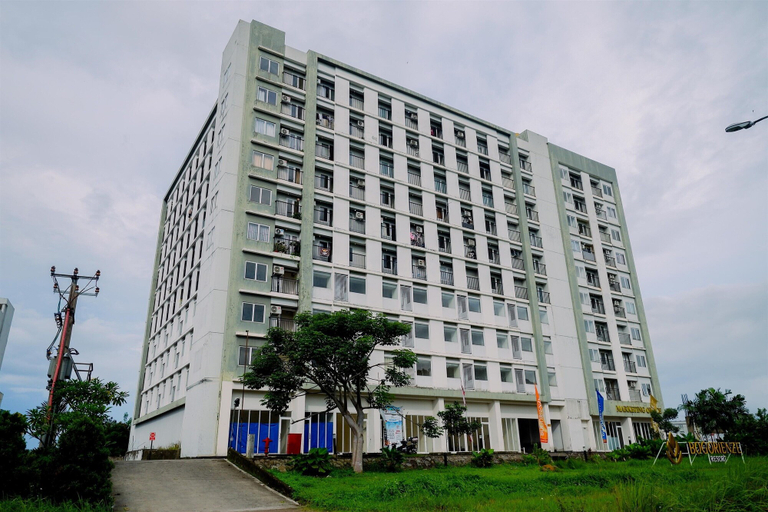 Exterior & Views 2, Warm And Cozy Living 2Br Bogorienze Apartment, Bogor