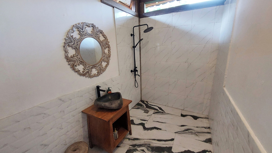 Bathroom 4, Meno Island Villas, Lombok