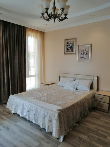 Others 5, ORANGE INN, Kobuleti