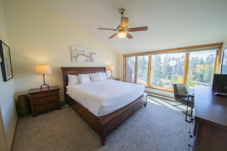 Others 5, Lodgepole 2011, Summit