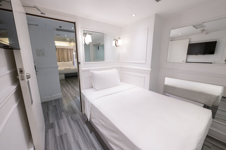 Bedroom 23