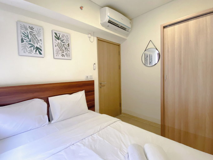 Bedroom 4, Homey 2Br With Work Space At Meikarta Apartment, Cikarang