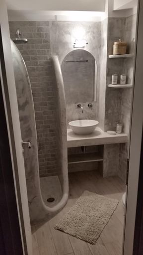 Bathroom 3, Amorgos Pearls, South Aegean