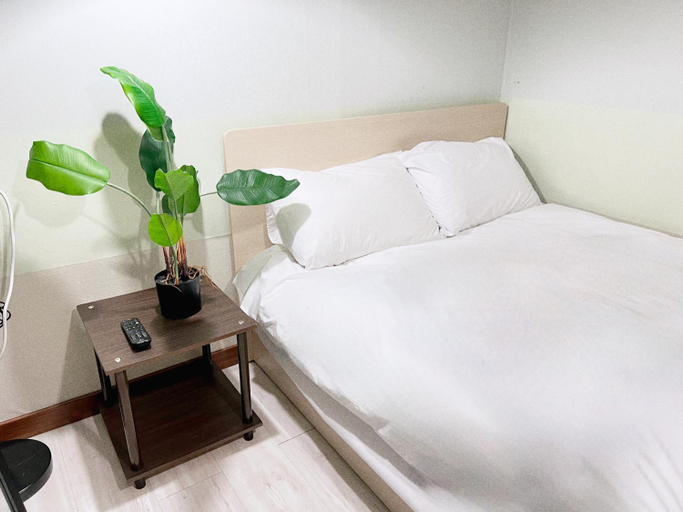 Bedroom 3, Jnineguesthouse, Jung