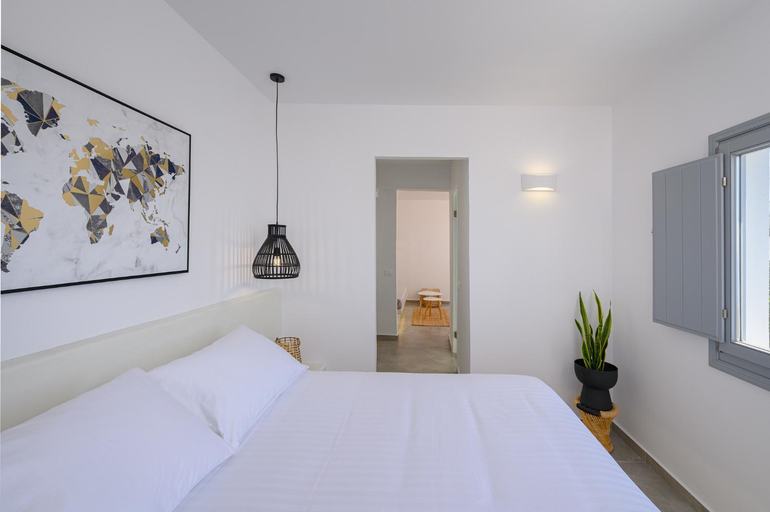 Others 4, Thoe Oia Suites, South Aegean
