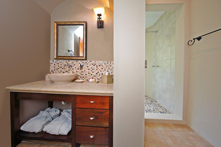 Bathroom 3, Los Establos Boutigue Inn, Boquete