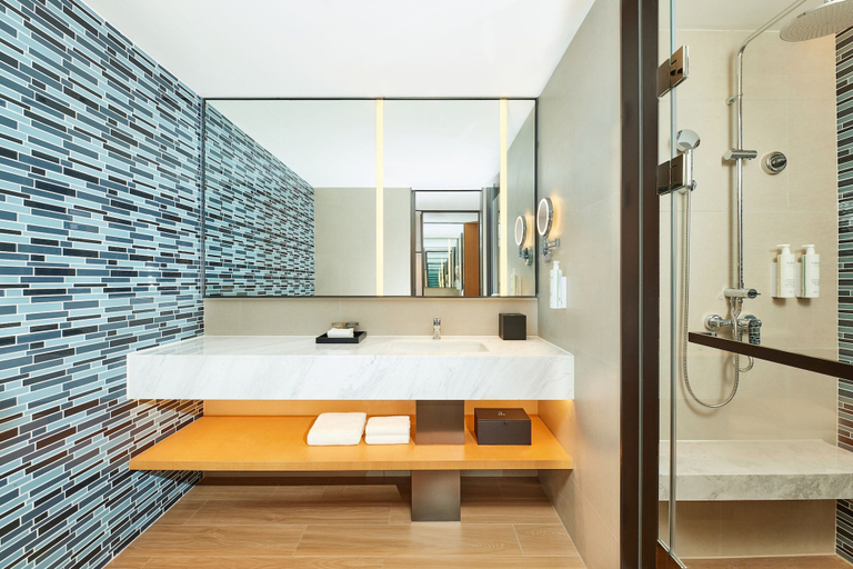 Bathroom 5, Fairfield by Marriott Guangzhou Konggang, Guangzhou