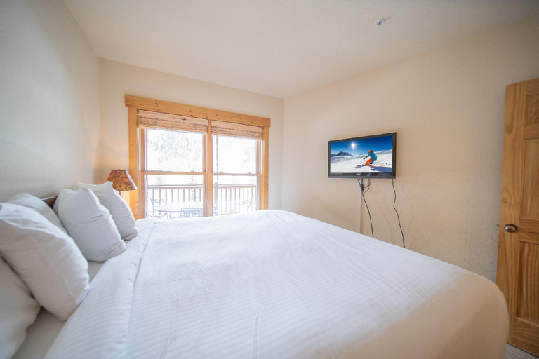 Bedroom 3, Tenderfoot Lodge 2626, Summit