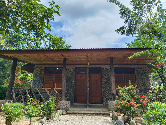Exterior 5