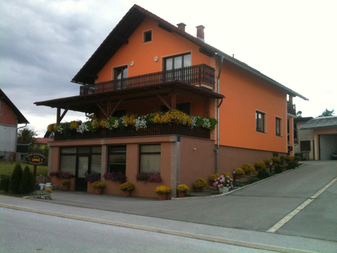 2, Apartment Pavlesic, Slunj