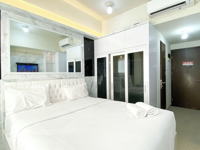 Bedroom 3, Restful And Cozy Studio Apartment At Mustika Golf Residence, Cikarang