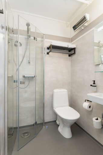 Bathroom 4, Hotell Regine, Bø