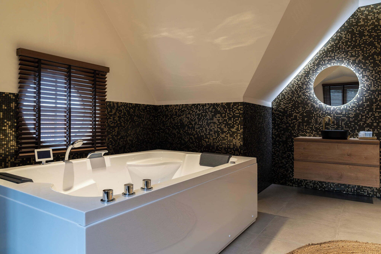 Bathroom 4, Hotel de Boskar Houthalen, Limburg