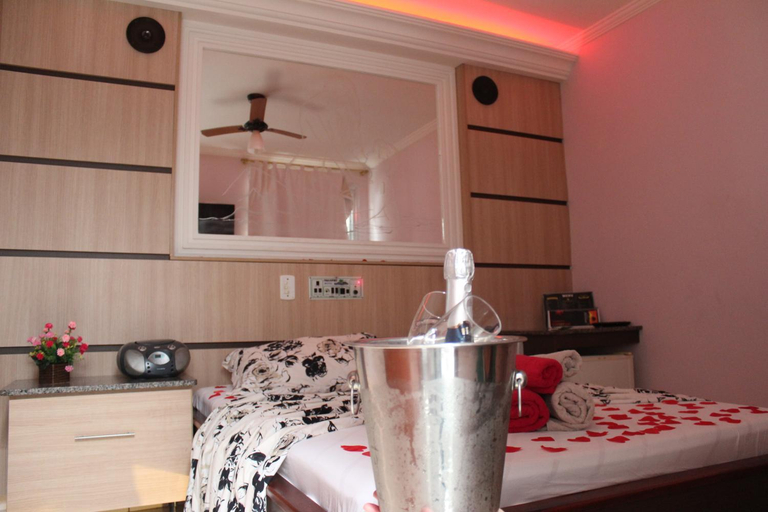 Others 5, Motel Paradise (Adults only), São José dos Campos