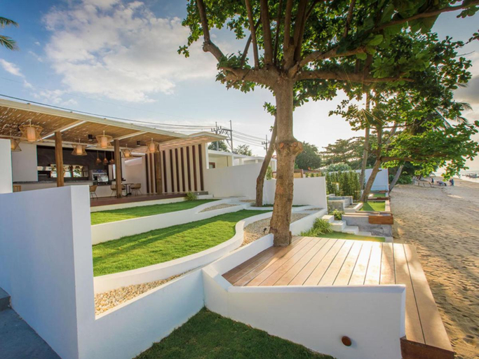 Exterior & Views 2, White Whale Beachfront Pool Villa, Ko Samui