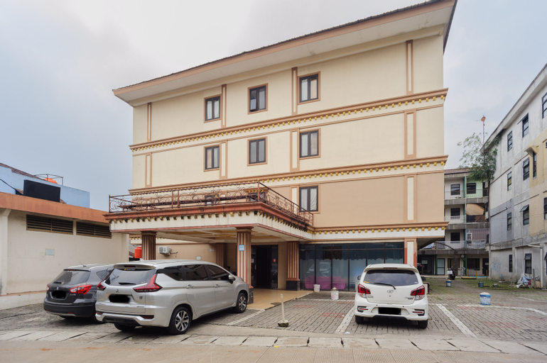 Exterior & Views 2, Reddoorz Near GOR POPKI, East Jakarta