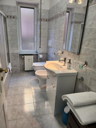 La Casa di Ari vicinissimo ospedale GASLINI GENOVA, Genova