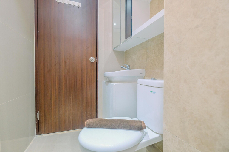Bathroom 8