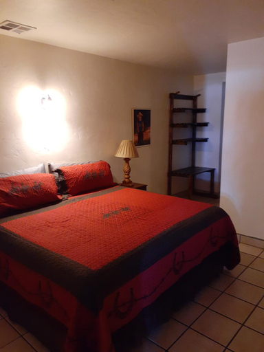 Bedroom 2, Stagecoach Suites, Maricopa