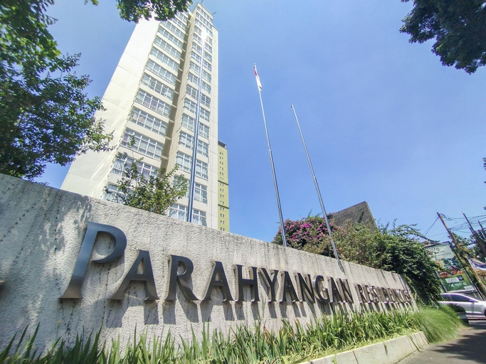 Exterior & Views 2, Minimalism Designed 1Br Apartment At Parahyangan Residence, Bandung