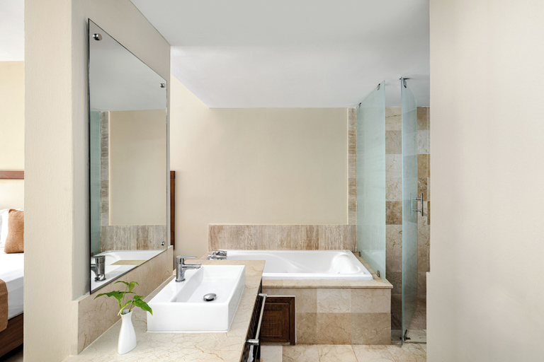 Bathroom, Sunscape Dominicus La Romana - All Inclusive, San Rafael del Yuma