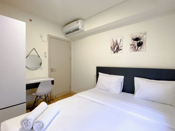 Bedroom 4, Comfort 2Br With Work Space At Meikarta Apartment, Cikarang