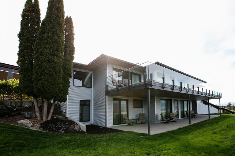Others 2, The Inn at Therapy Vineyards, Okanagan-Similkameen