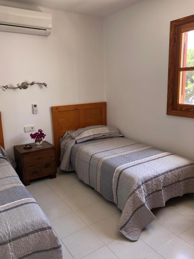 Others 2, Villa Roferos 32, Las Palmas
