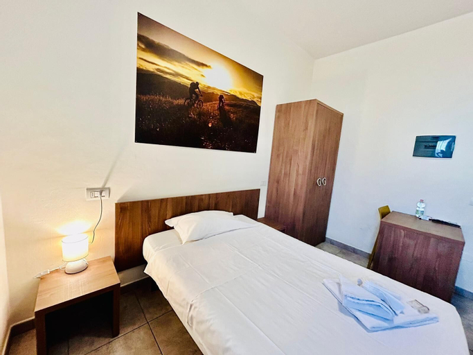 Bedroom 6