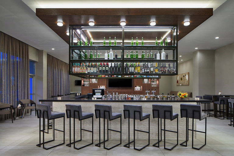Food & Drinks 5, AC Hotel by Marriott Tuscaloosa Downtown, Tuscaloosa