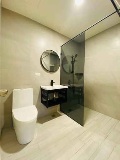 Bathroom 5, Yin Shan Hotel, Chiayi County