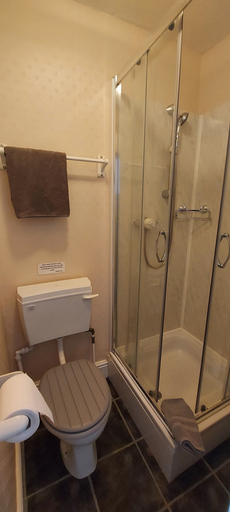 Bathroom 3, Invernook Hotel, Cornwall
