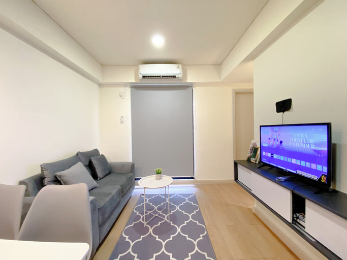 Comfort 2Br With Work Space At Meikarta Apartment, Cikarang