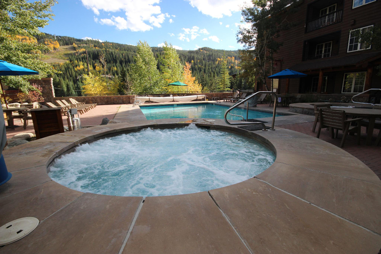 Sport & Beauty 2, Buffalo Lodge 8412, Summit