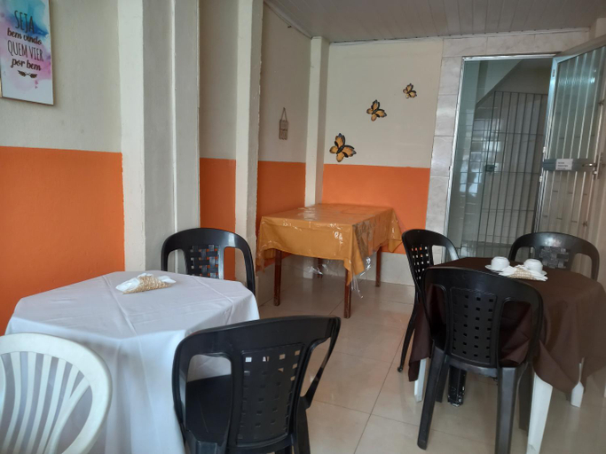 Food & Drinks 4, Quartos Em Casa In Caxias da Paraiso, Duque de Caxias
