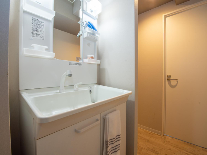 Bathroom 3, Jow 2, Sapporo