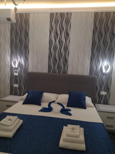 Bedroom 28