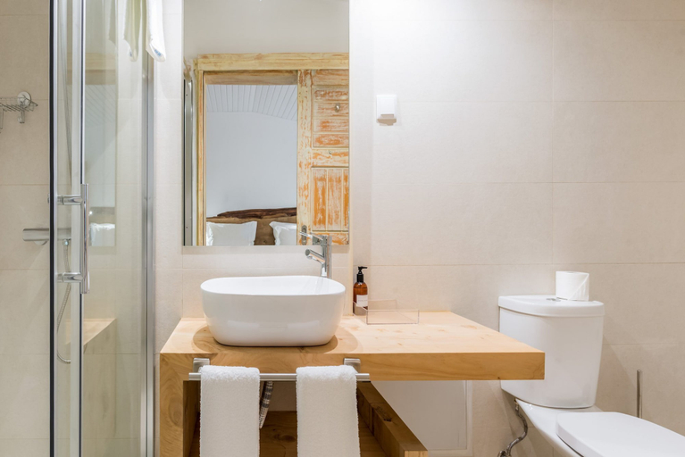 Bathroom, Rabaçal Nature Spot Cottage, Calheta