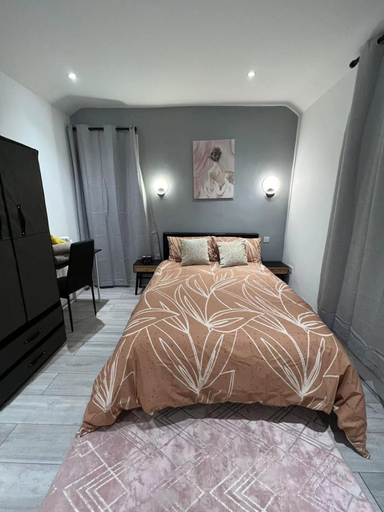 Others 4, Welsh Homestay, Pembrokeshire